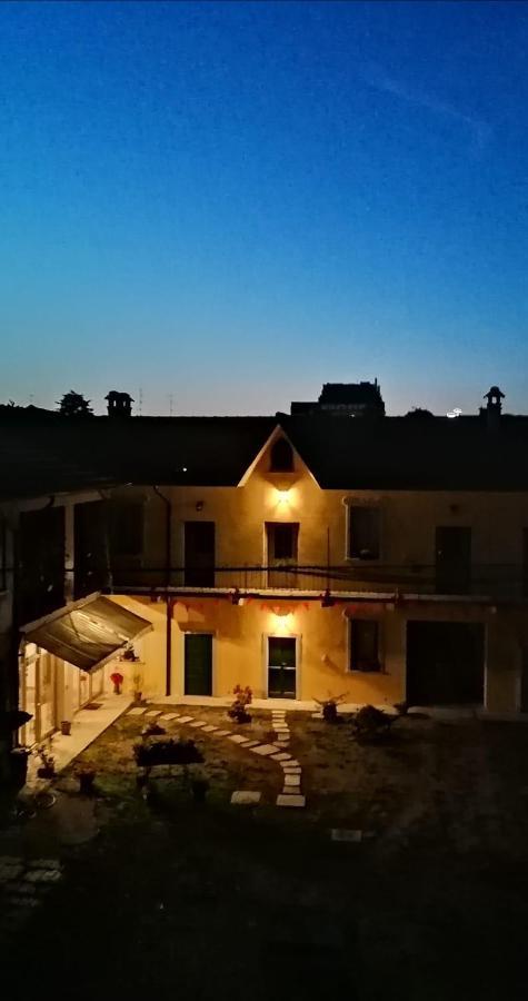 Cascina Anita Acomodação com café da manhã Samarate Exterior foto